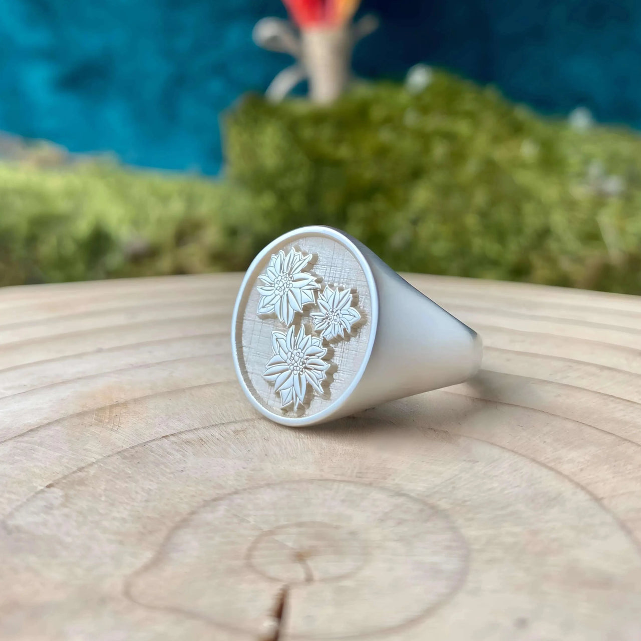 Design Your Own Custom Signet Ring